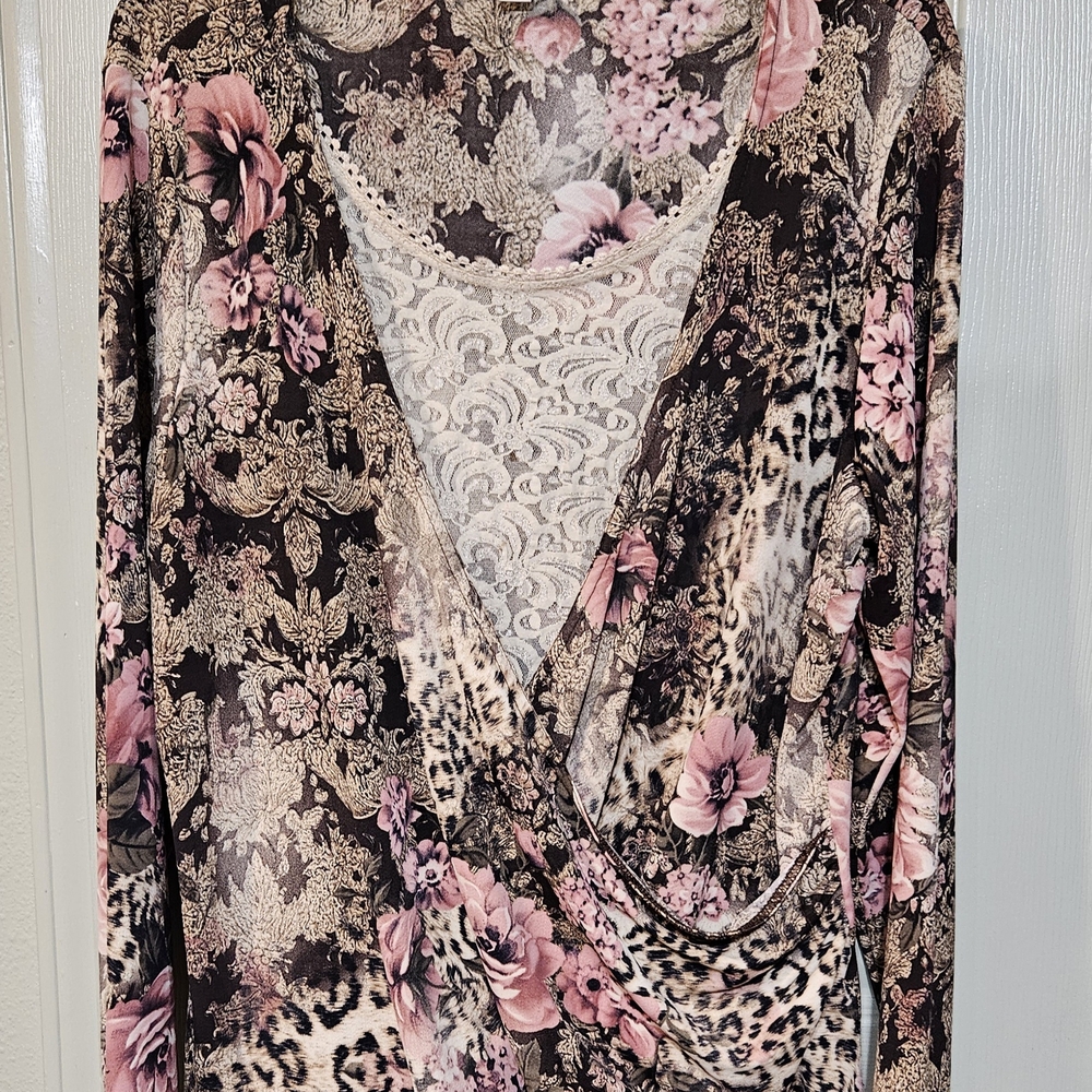 Conrad C Floral Lace Top